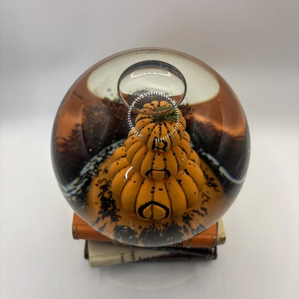 Halloween Musical Snow Globe Stacked Orange Pumpkins BOO Spell‎ Books Decor
